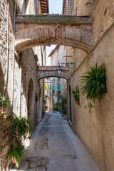 Fototapeta na wymiar Typical street of Toscany, Italy.