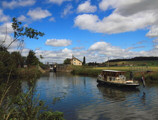 Fototapeta na wymiar Croisière sur la Saône