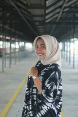 Fototapeta premium Fashion portrait of a young and attractive Muslim woman.