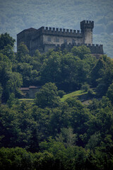Fototapeta premium Burg Montebello in Bellinzona in der Schweiz 30.7.2020