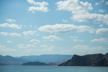 Obraz premium sea sky and mountains