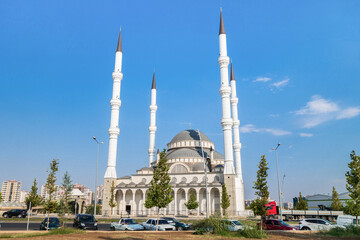 Feqıye Teyran mosque in Diyarbakir, Northern Kurdistan, Turkey. Mosque named in memory of medieval...