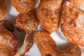 Sugar glazed cashew nuts