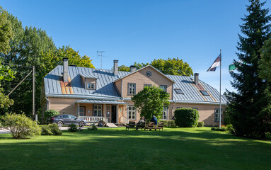 wooden manor in estonia