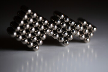 cubes billes aimant&eacute;es