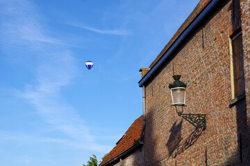 Montgolfière au-dessus de Bruges