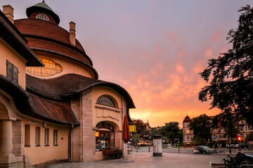 Mexikoplatz Berlin zum Sonnenuntergang