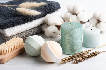 Bath bombs in spa composition