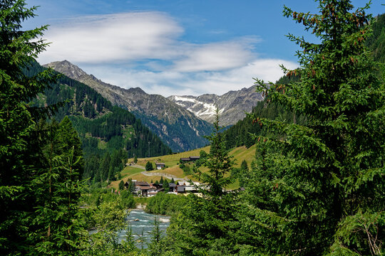 Landschaft an der Schwarzach im Defereggental bei Sankt Jakob, Nationalpark Hohe Tauern, Osttirol, Tirol, &Ouml;sterreich