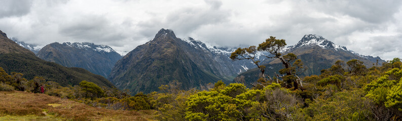 Fototapeta na wymiar Panoramic view from Key Summit to the mountains of Fiordland National Park, Southland/New Zealand