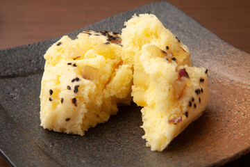 さつまいもの蒸しパン