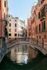 Fototapeta na wymiar A Bridge in the Streets of Venice