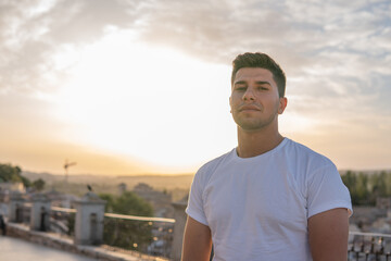 Fototapeta premium Boy with white shirt and brown hair