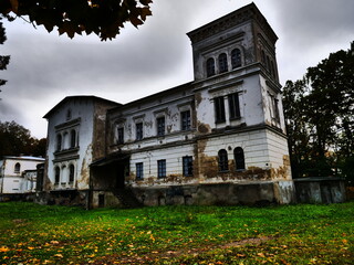 Old manor