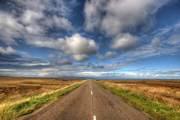 Fototapeta na wymiar Open roads in the north of Scotland near John o' Groats
