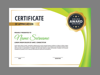 Abstract Smooth Fresh Natural Green Curvy Certificate Design, Professional Modern Blurry Green White Certificate with Golden Ornament Template Vector