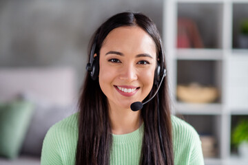 Close-up portrait of her she beautiful cheerful friendly girl operator retail store shop manager chatting taking order telemarketing selling things providing support service hot line home-based office
