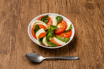 
タイトル 	イタリアンサラダ カプレーゼ　Caprese((Cheese and tomato)