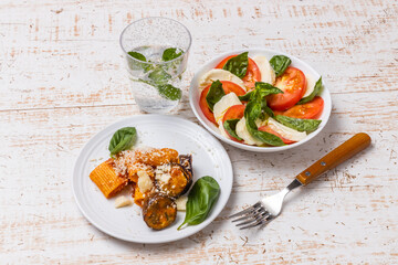 
タイトル 	イタリアンサラダ カプレーゼ　Caprese((Cheese and tomato)