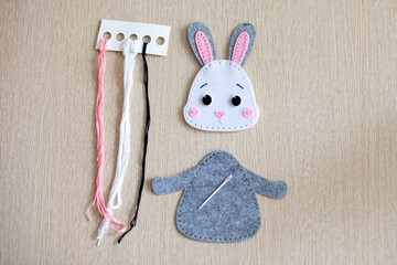 rabbit sewing kit made of felt: needle, thread and felt