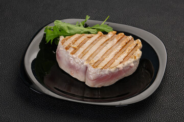 Grilled tuna steak