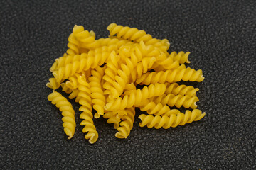 Raw Raw fusilly Italian pasta