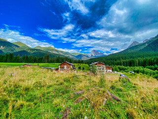 Obraz premium Beautiful italian alps dolomite landscape in summer season