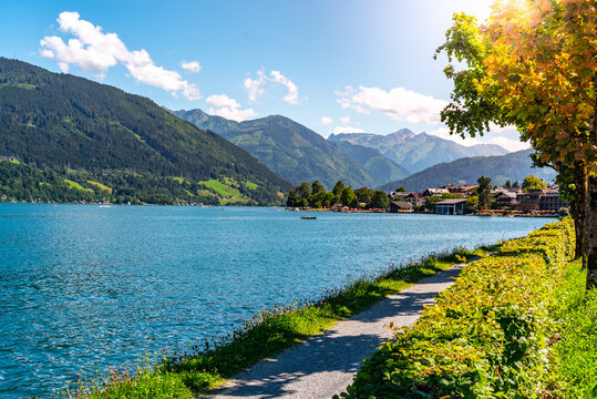Lake Zell, German: Zeller See, and mountains on the backround. Zell am See, Austrian Alps, Austria