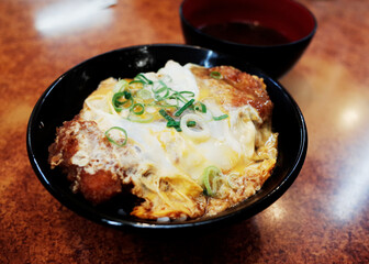 かつ丼