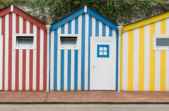 striped colored bathing boxes