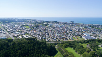 《秋田県》にかほ市の町並みの空撮