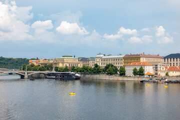 Rzeka most panorama stare miasto czechy praga © Dariusz
