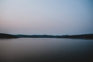 Fototapeta na wymiar Colorado Mountain lake at sunset