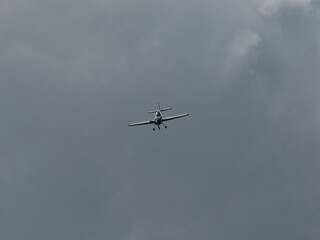 Pilotage of the Yak-152 piston aircraft