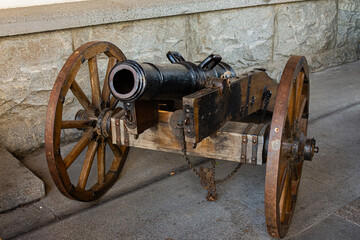 Old cannon model