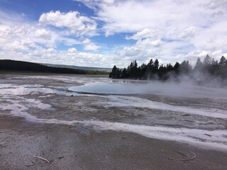 Yellowstone hot spring releases gas 