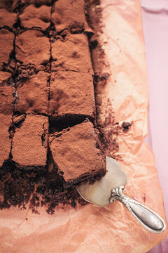 Moist brownies with prunes that have been soaked in cognac