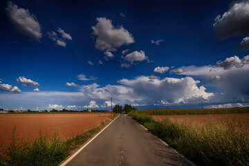 Pianura padana con nuvole