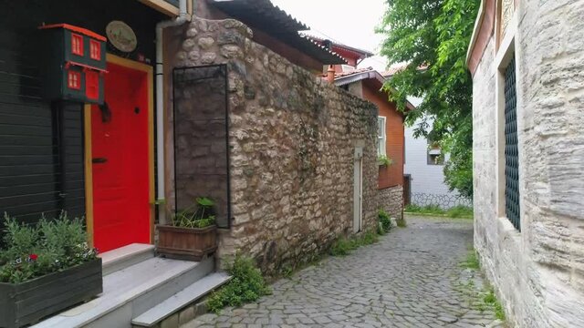 A walk through old Istanbul houses, jk01