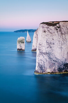 Dawn over Old Harry Rocks on the Jurassic Coast, UNESCO World Heritage Site, Dorset, England, United Kingdom, Europe