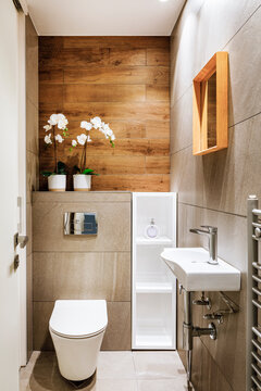 Contemporary bathroom