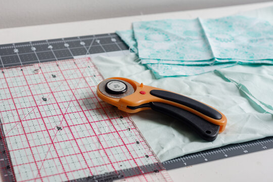 rotary cutter and cutting mat