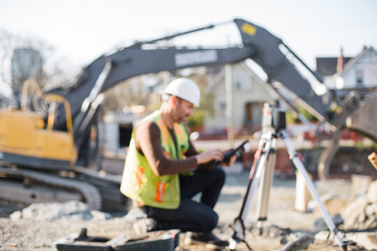 Blurry builder using laser level