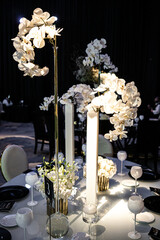 Elegant Mexican wedding with flowers like roses and candles