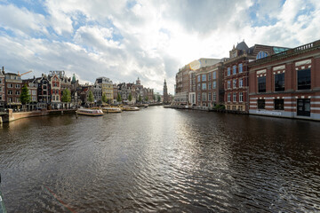 Naklejka premium Amsterdam Holland Niederlande Gouda Grachten