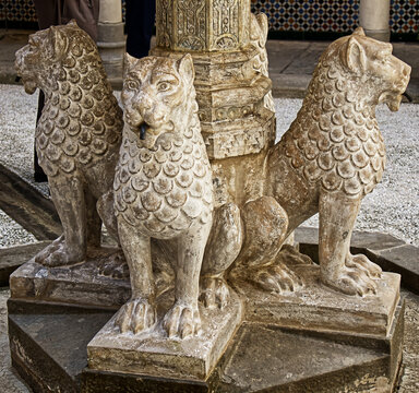 Fountain with lions in Piazza dei Leoni (Lions courtyard) in Rocchetta Mattei. Italy