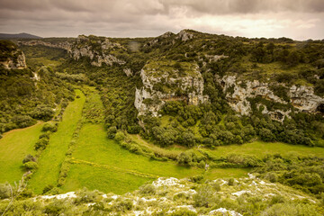 Barranco d'en Fideu desde el poblado talayótico de Son Mercer de Baix. Menorca. Baleares.España.