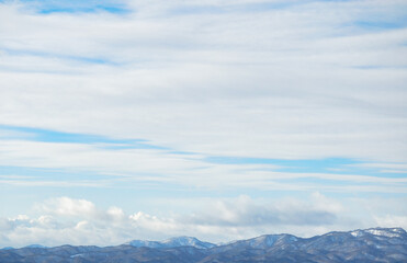 冬　空　雲　山　素材