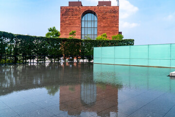 長崎県長崎市　国立長崎原爆死没者追悼平和祈念館