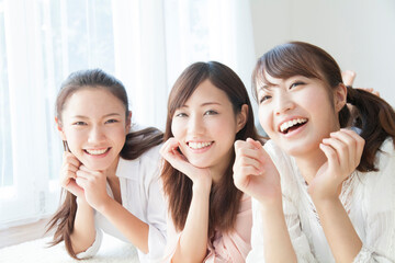 女友達イメージ